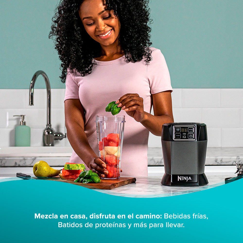 Licuadora Individual Ninja con Auto-iQ® 1000 W, bebidas frías, batidos de proteínas